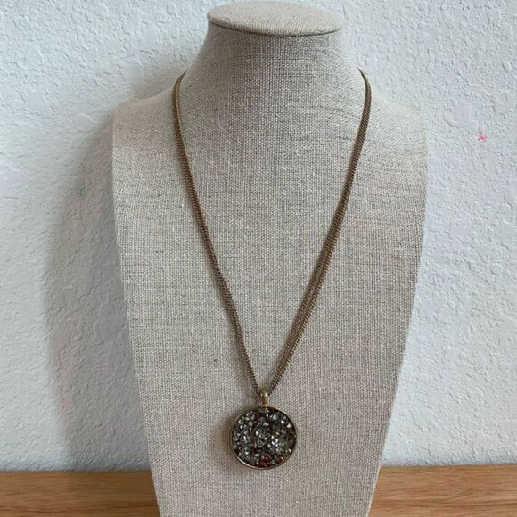 NWOT Kenneth Cole Pave Metallic Stone Disc‎ Pendant Gold Tone Necklace - Picture 2 of 5